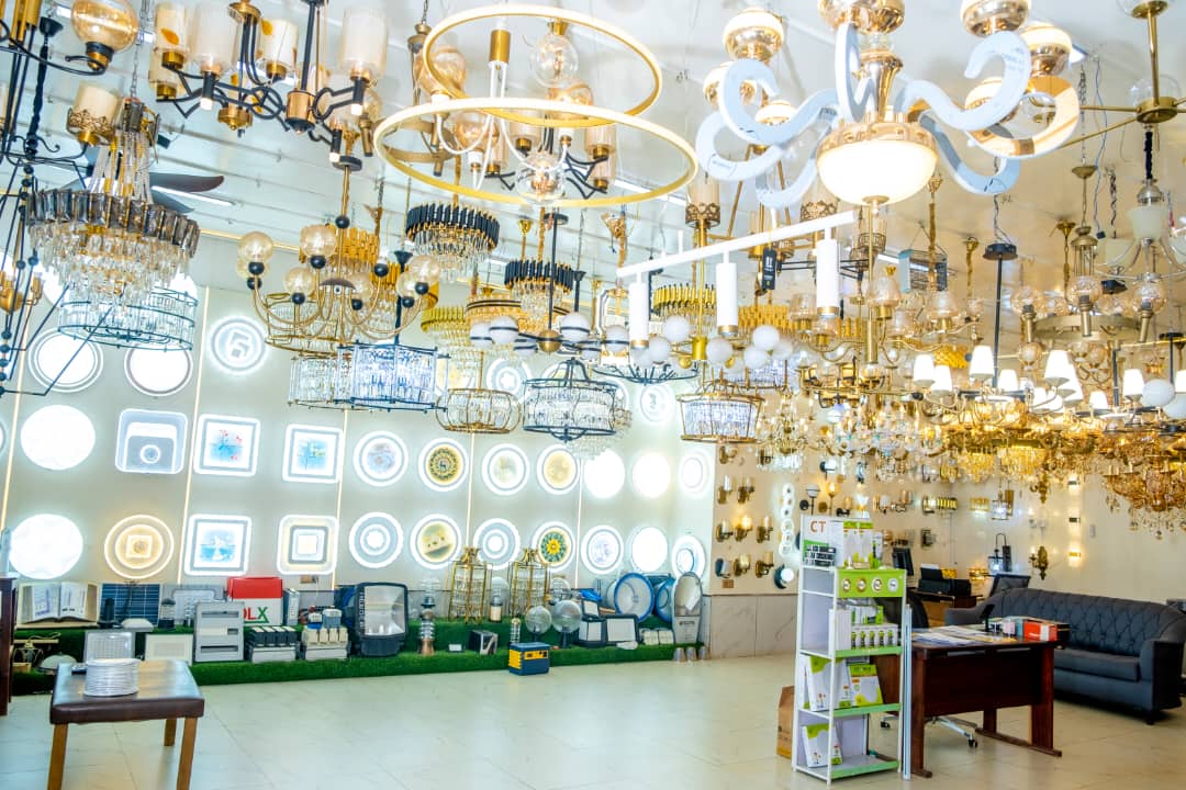 Équipements — Williams Éclairage